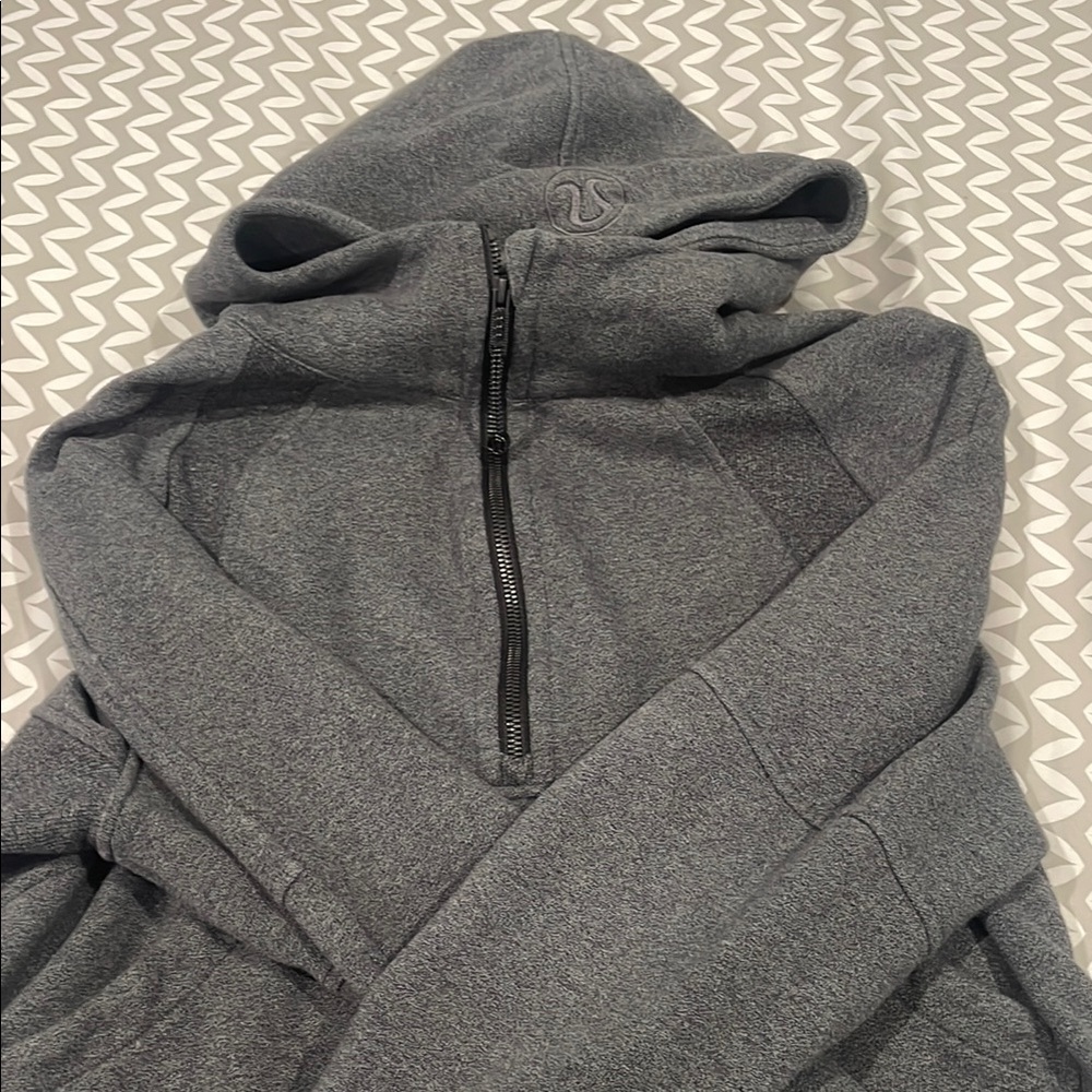 Lululemon women Scuba hoodie